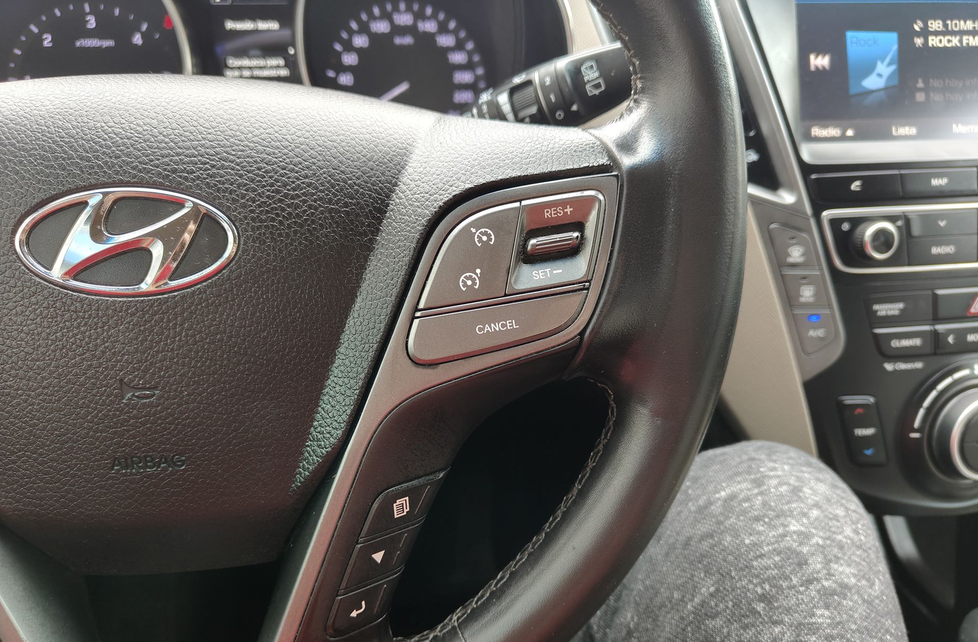 Hyundai Santa Fe 2.2 CRDi Style 4x4 7 plazas - foto 31