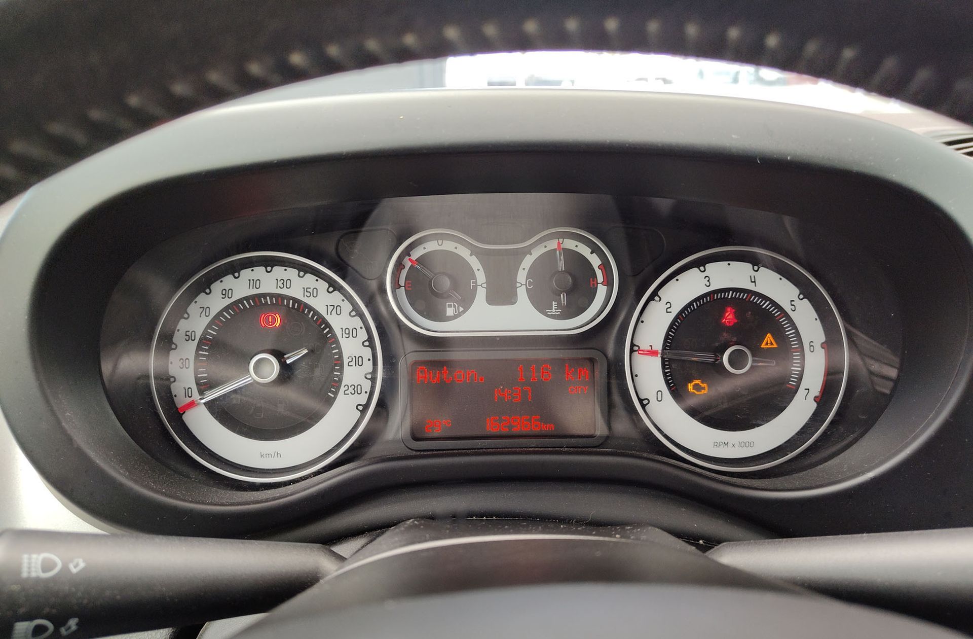 Fiat 500L 1.4 Pop Star - foto 21