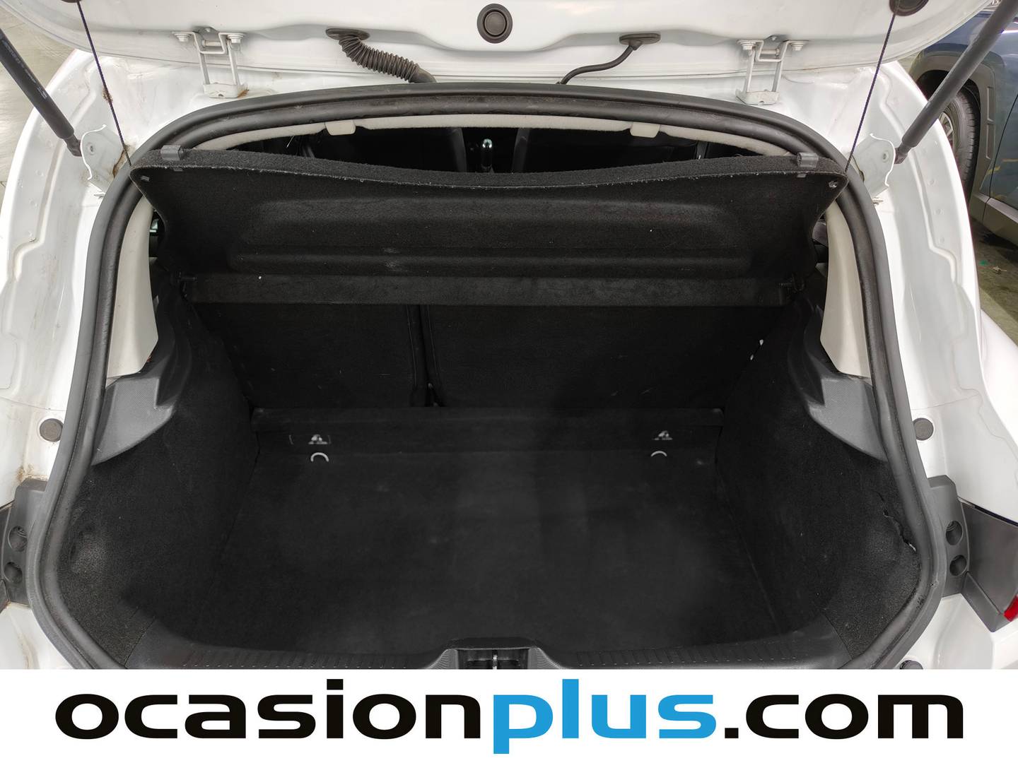 Fotos maletero Renault Clio Renault Clio Business dCi (75 CV)
