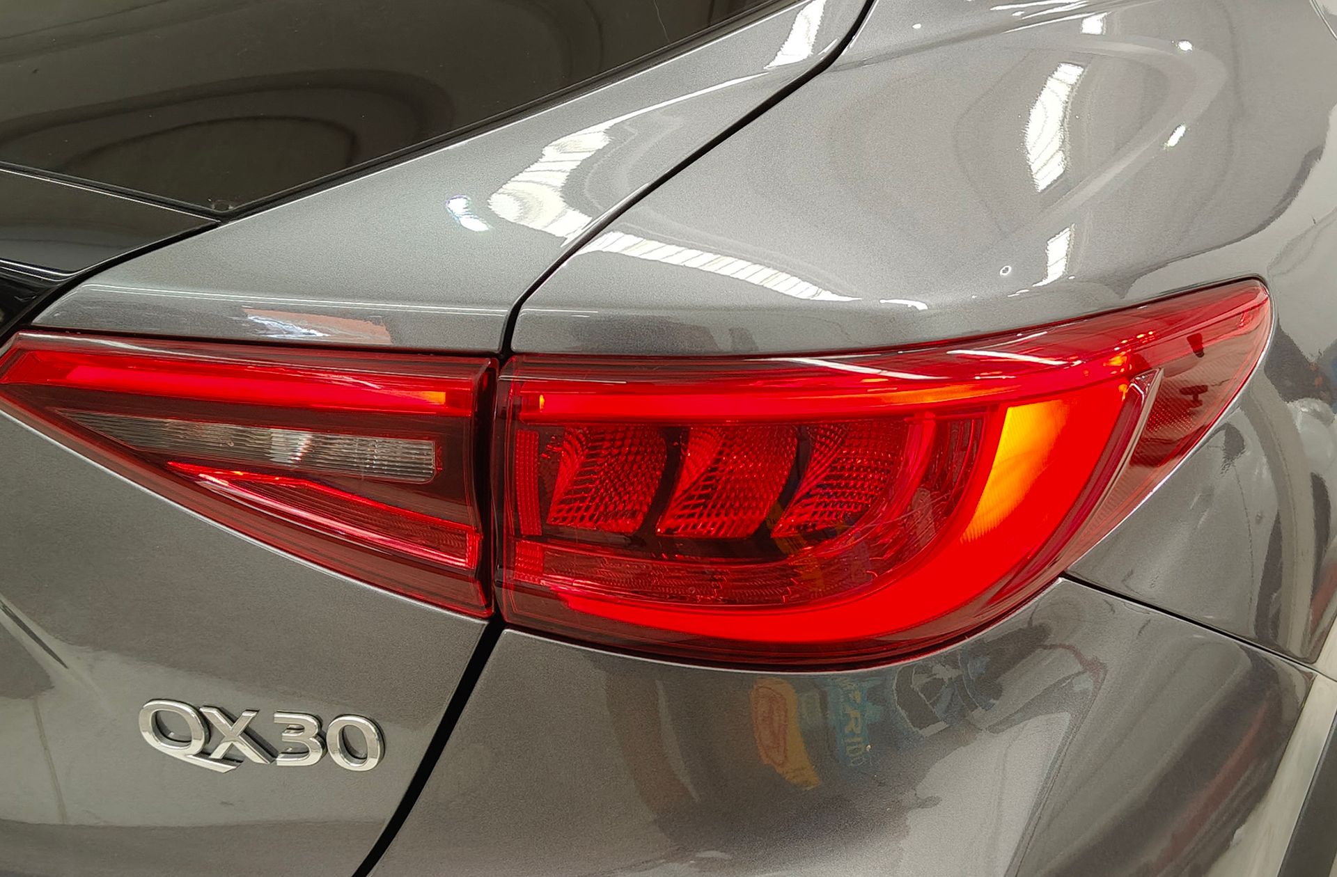 Infiniti QX30 2.2D Premium AWD 7DCT - foto 20