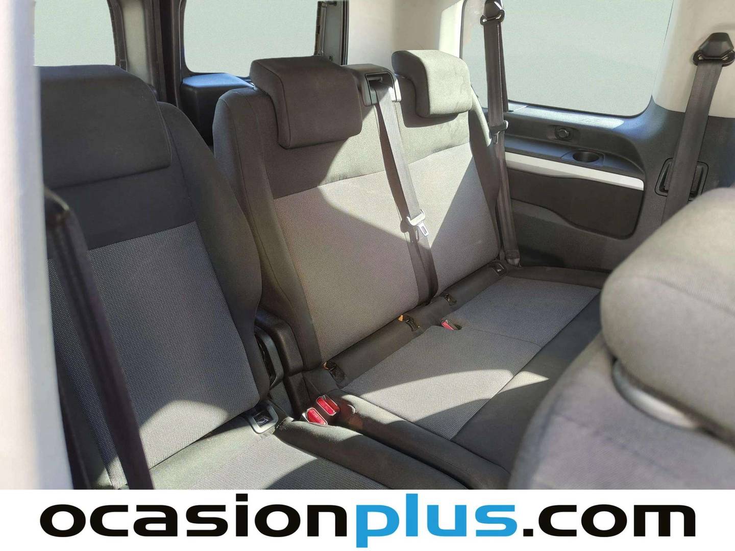 Foto asientos traseros Toyota Proace Verso Toyota Proace Verso 2.0D VX Plus Shuttle L1 (145 CV)