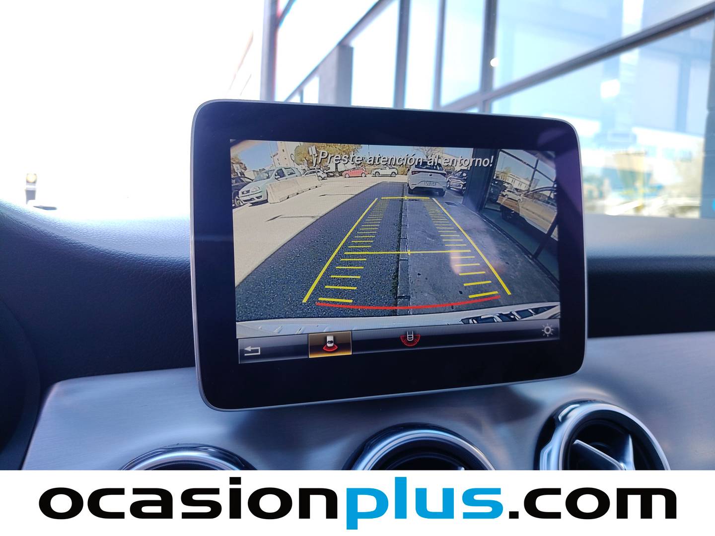 Equipamiento del Mercedes GLA Mercedes-Benz GLA 200 Pack AMG (156 CV)