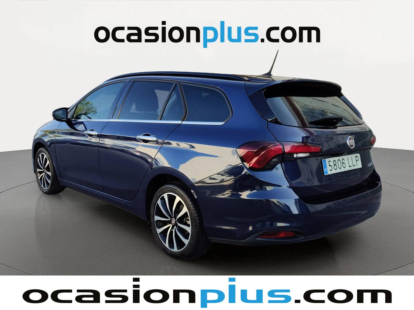 Foto trasera Fiat Tipo Fiat Tipo SW 1.4 T-Jet Lounge (120 CV) derecha