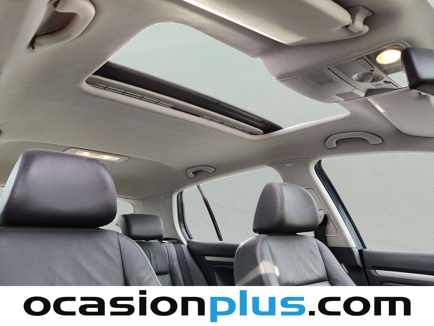 Equipamiento del Volkswagen Golf Volkswagen Golf Highline 2.0 TDI (140 CV) DSG