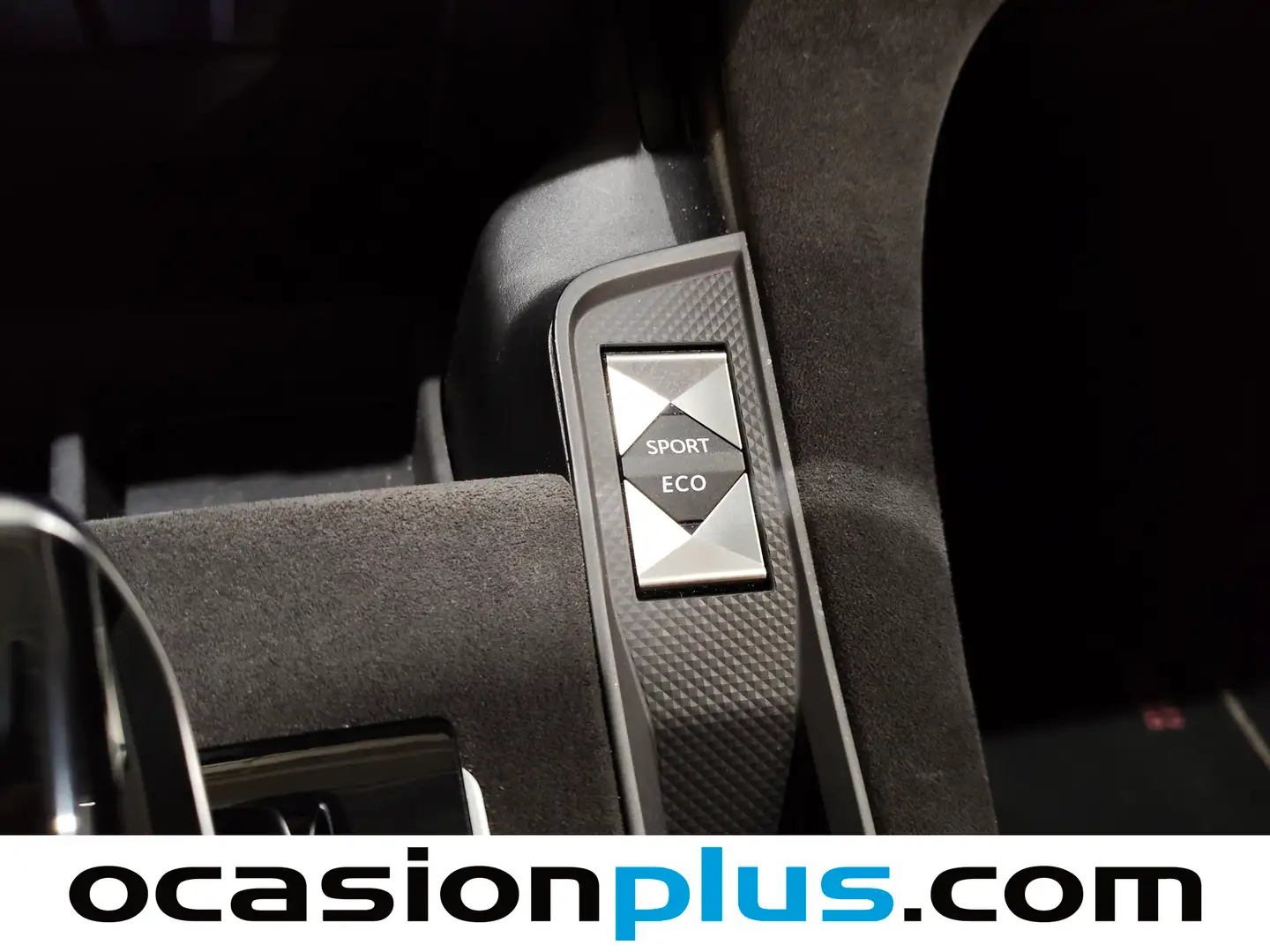 Foto DS DS 7 Crossback DS DS7 Crossback BlueHDi 130 DE Performance Line AT (130 CV)