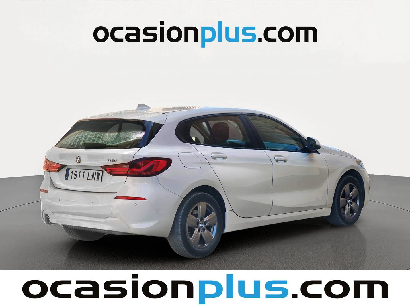 Foto trasera BMW Serie 1 BMW Serie 1 118i (140 CV) derecha
