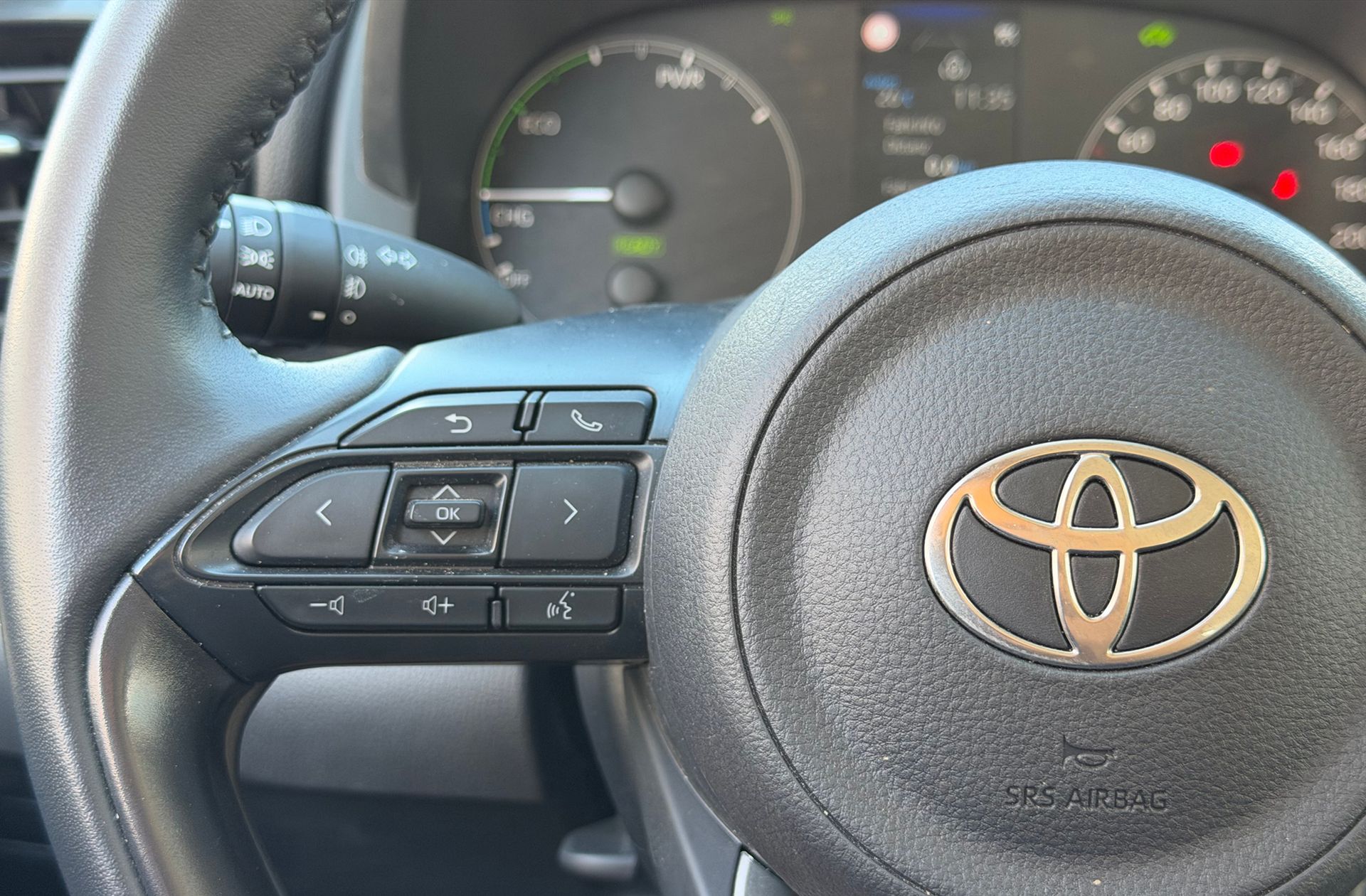 Toyota Yaris 120H Active Plus - foto 22