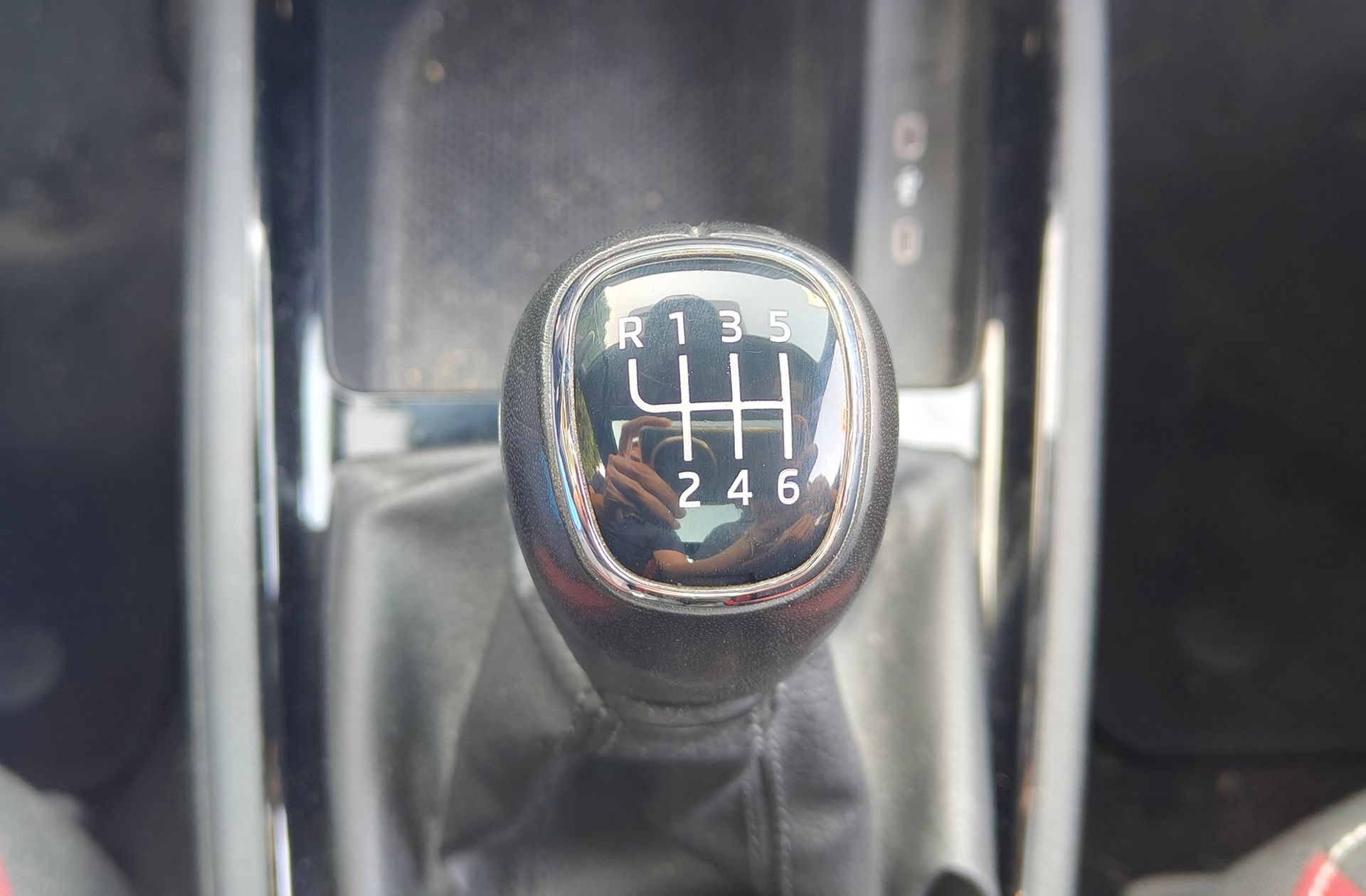 Škoda Kamiq 1.5 TSI Montecarlo - foto 5