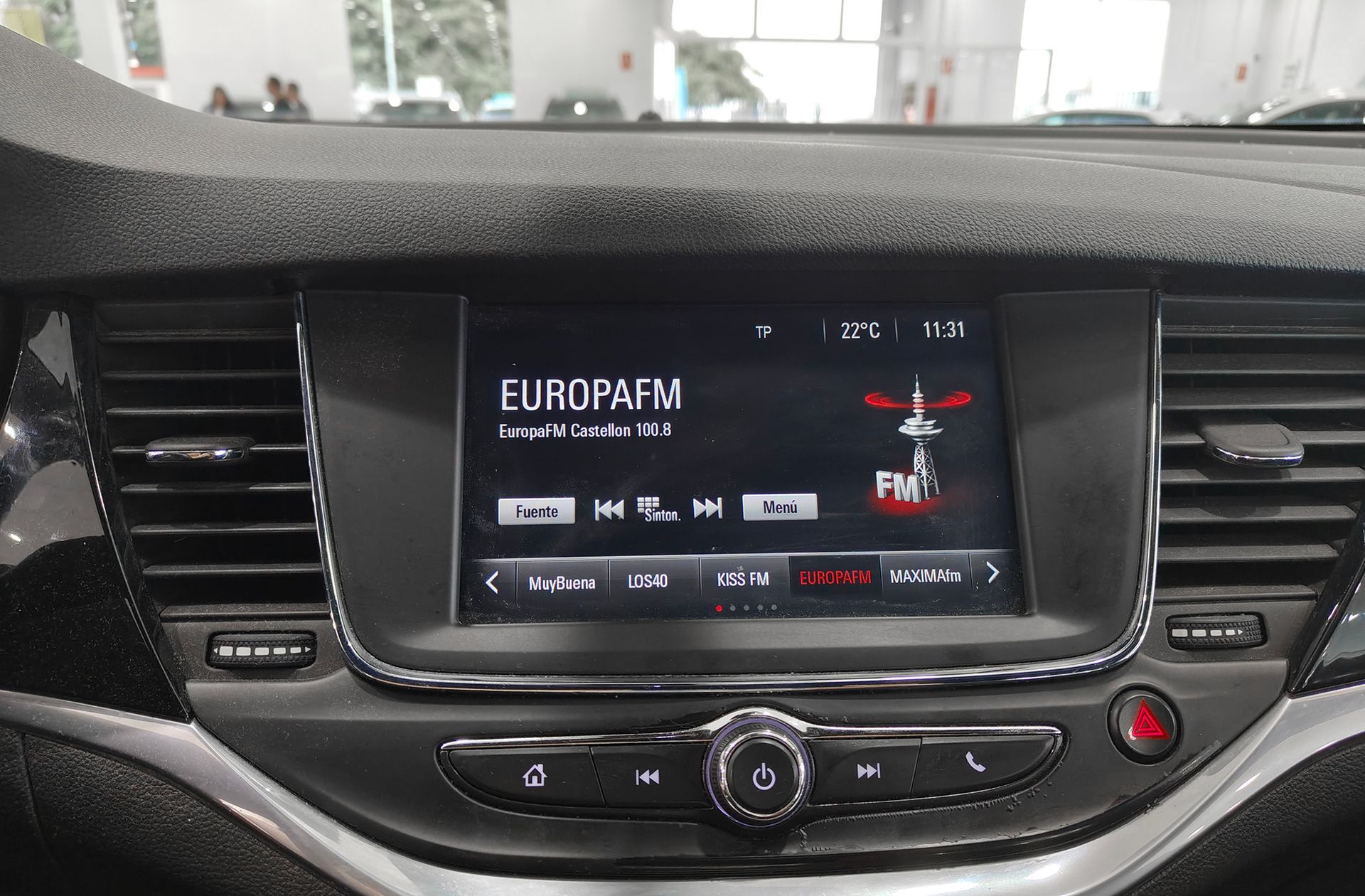 Opel Astra 1.6 CDTi Dynamic - foto 30