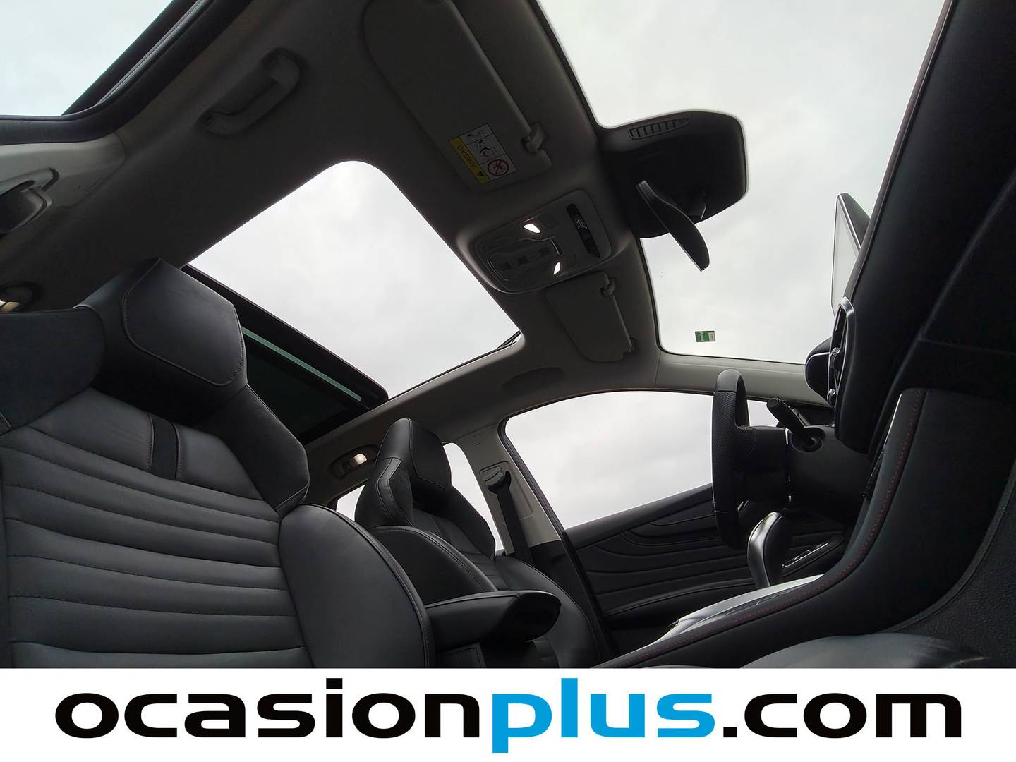 Extras y acabados del MG HS MG HS 1.5 Turbo GDI Luxury DCT (162 CV)