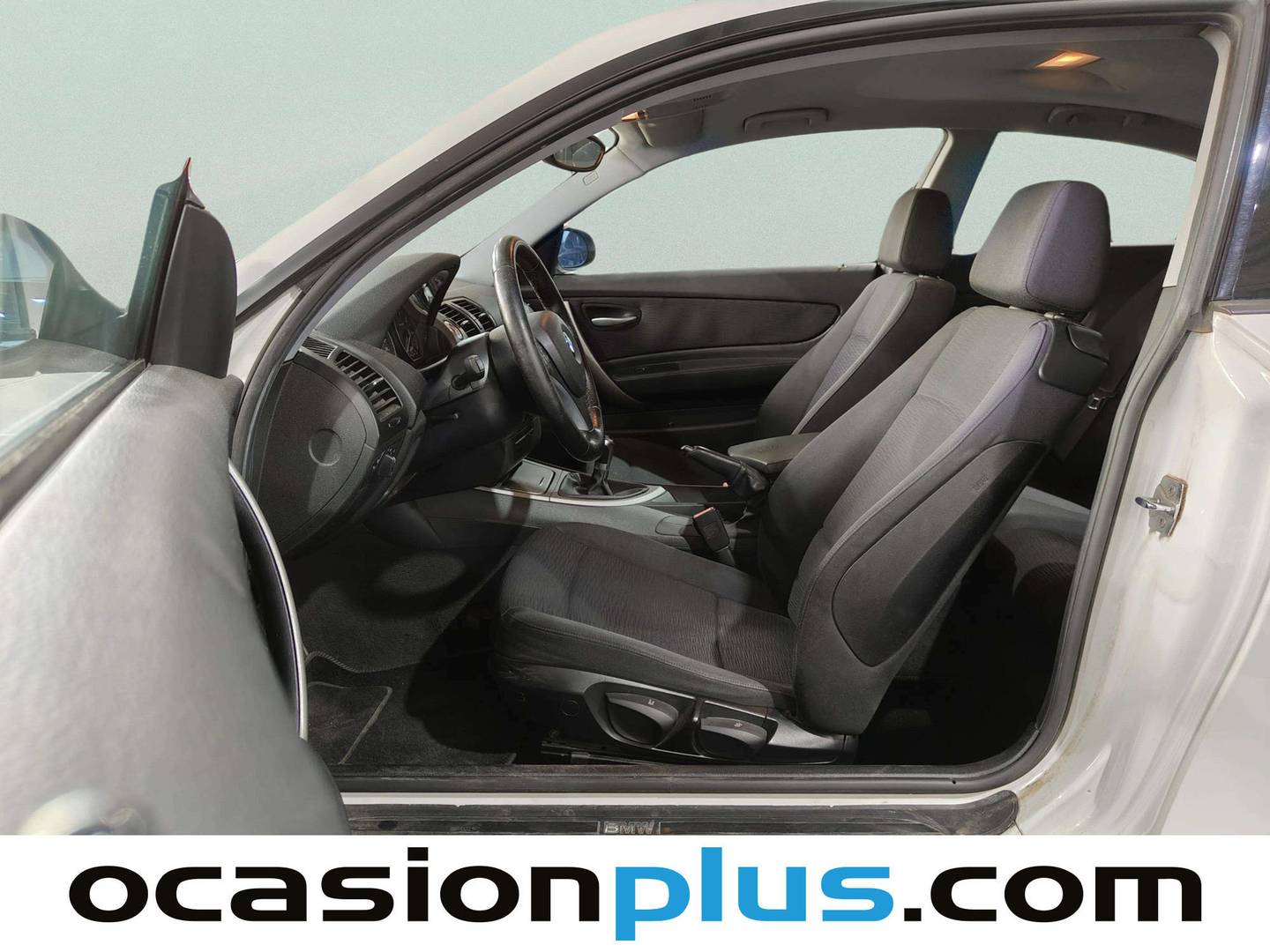 Foto asientos delanteros BMW Serie 1 BMW Serie 1 116i (122 CV)