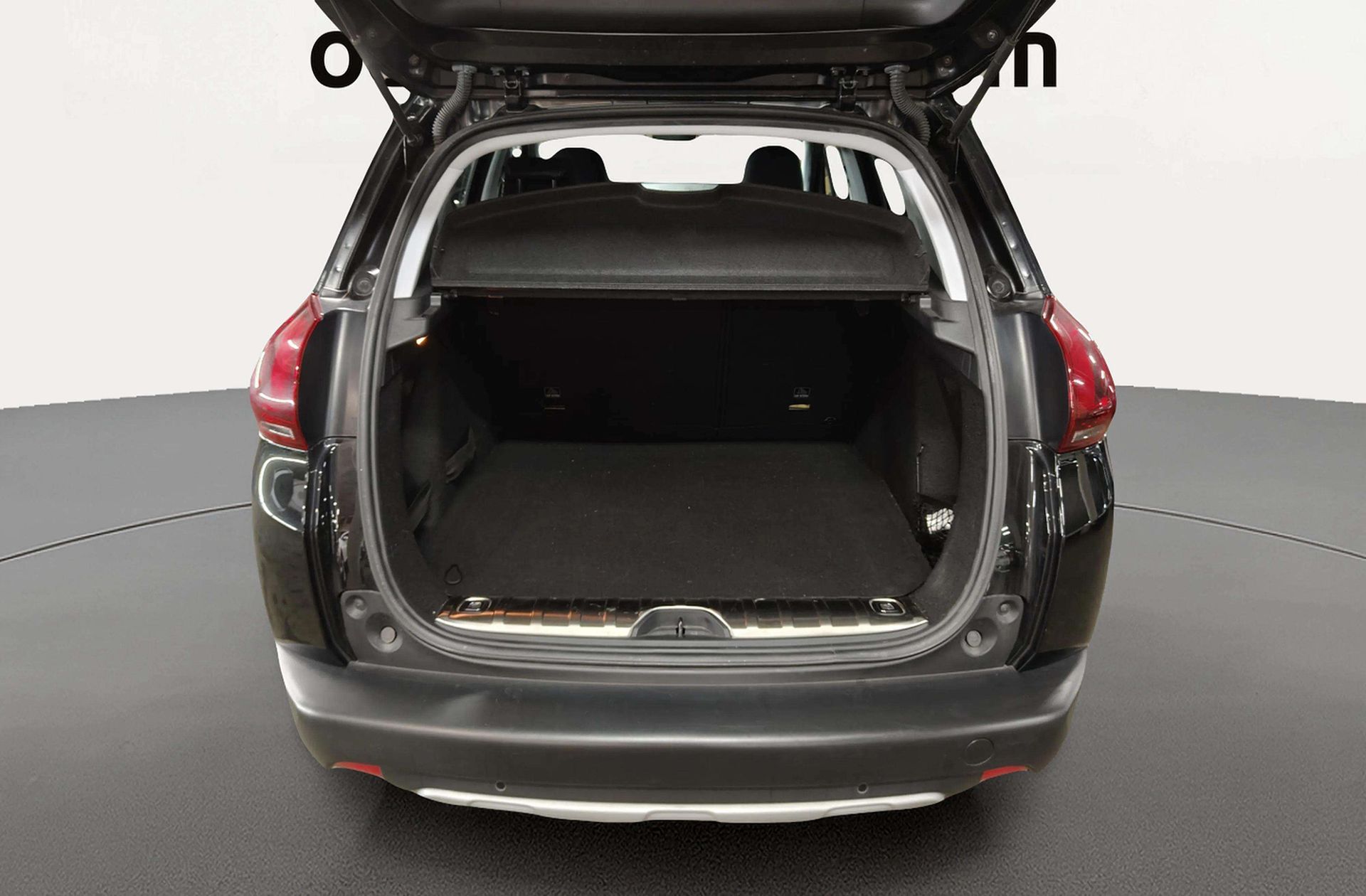 Peugeot 2008 BlueHDi 100 Allure - foto 17