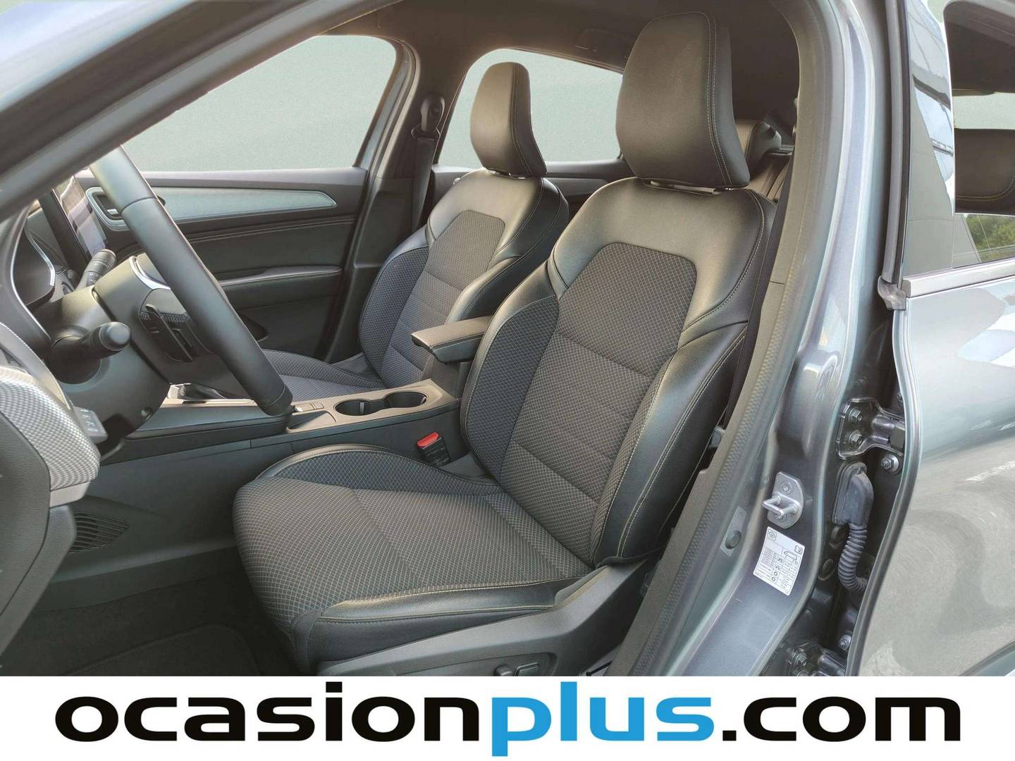 Foto asientos delanteros Renault Arkana Renault Arkana Techno TCe 140 Mild hybrid EDC (140 CV)
