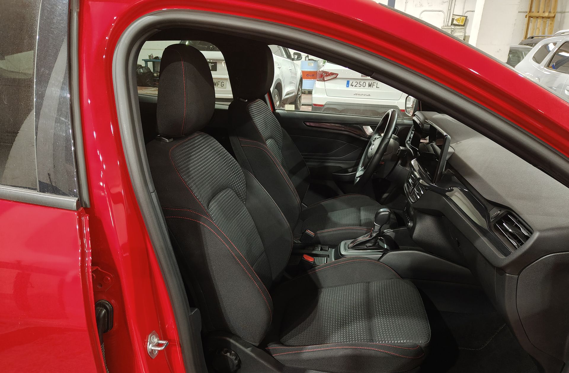 Ford Focus SportBreak 1.0 EcoBoost MHEV ST-Line - foto 19