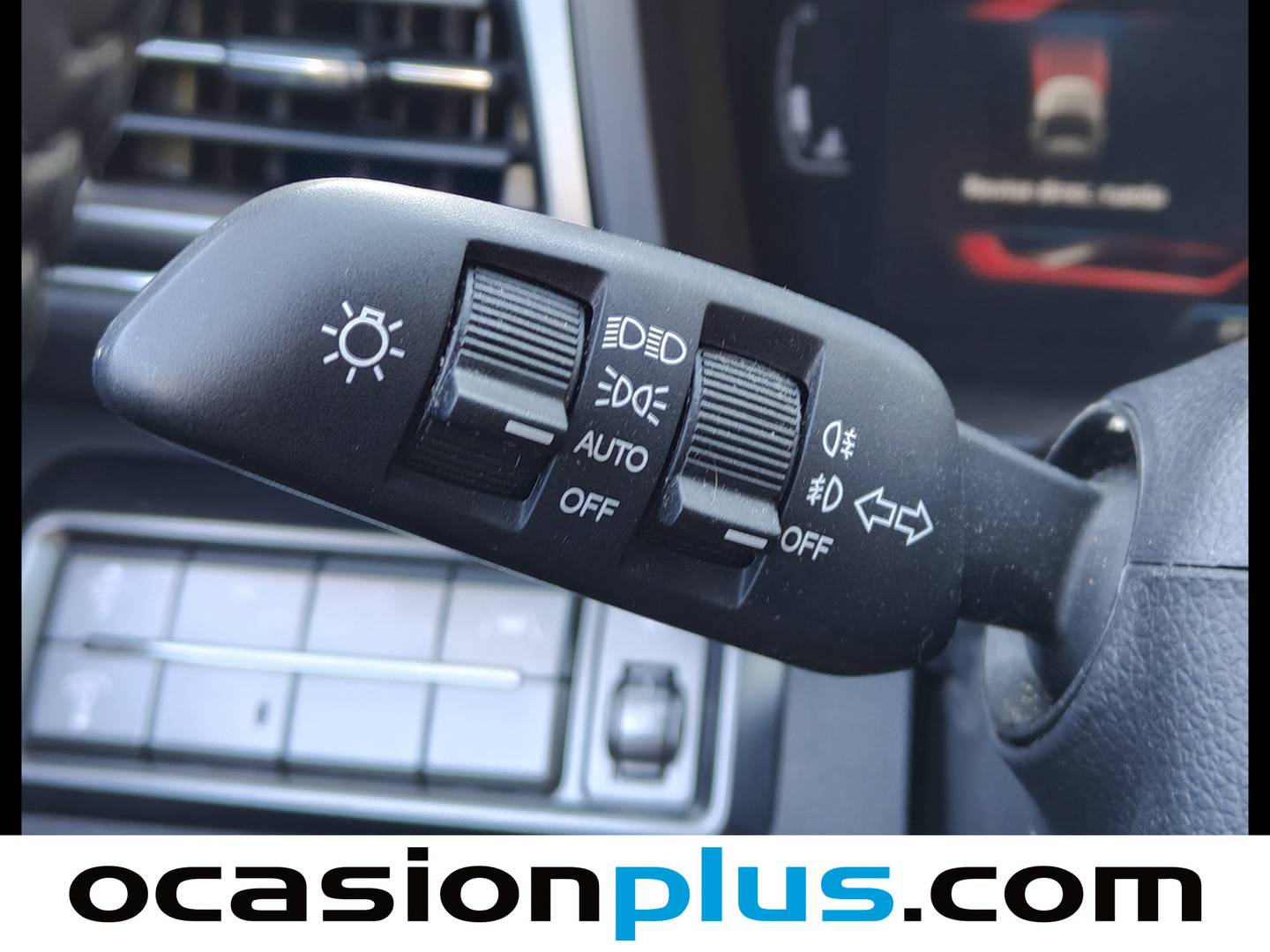 Foto SsangYong Tivoli Ssangyong Tivoli G15T Limited Auto (163 Cv)