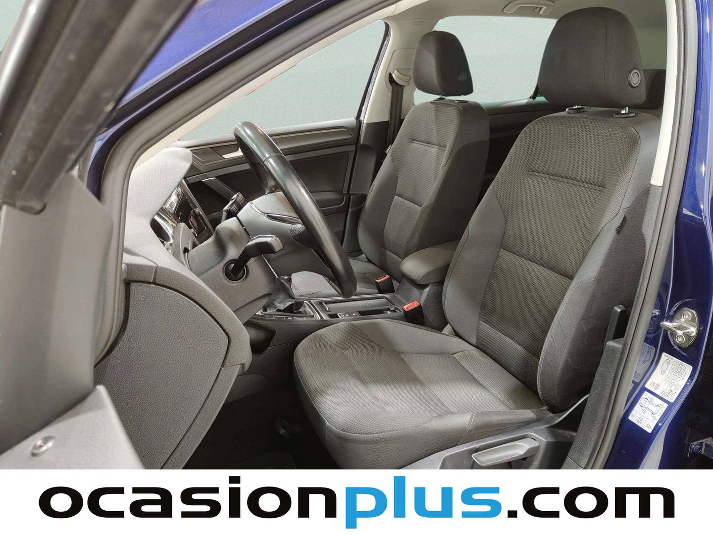 Foto asientos delanteros Volkswagen Golf Volkswagen Golf Advance 1.5 TSI Evo (130 CV)