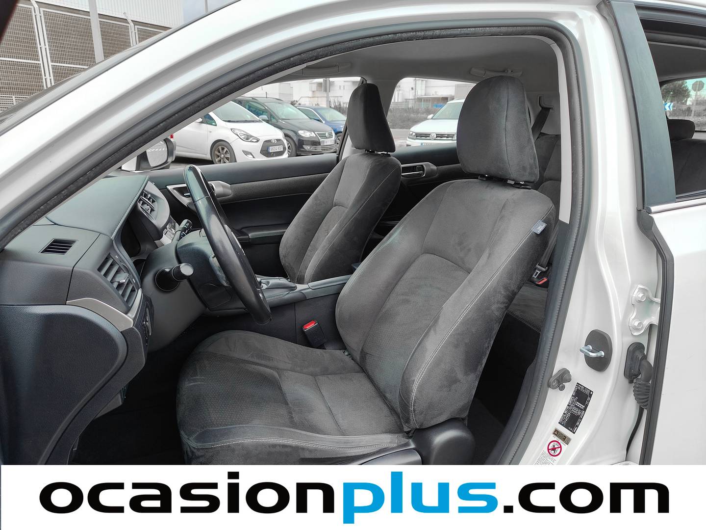 Foto asientos delanteros Lexus CT Lexus CT 200h Executive Tecno (136 CV)