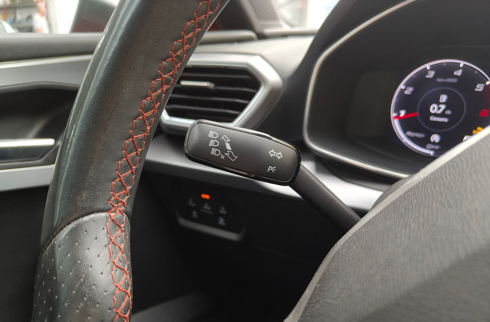 SEAT León ST 2.0 TDI FR Go L DSG - foto 28