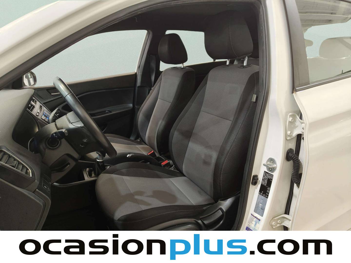 Foto asientos delanteros Hyundai i20 Hyundai i20 1.1 CRDI Fresh (75 CV)