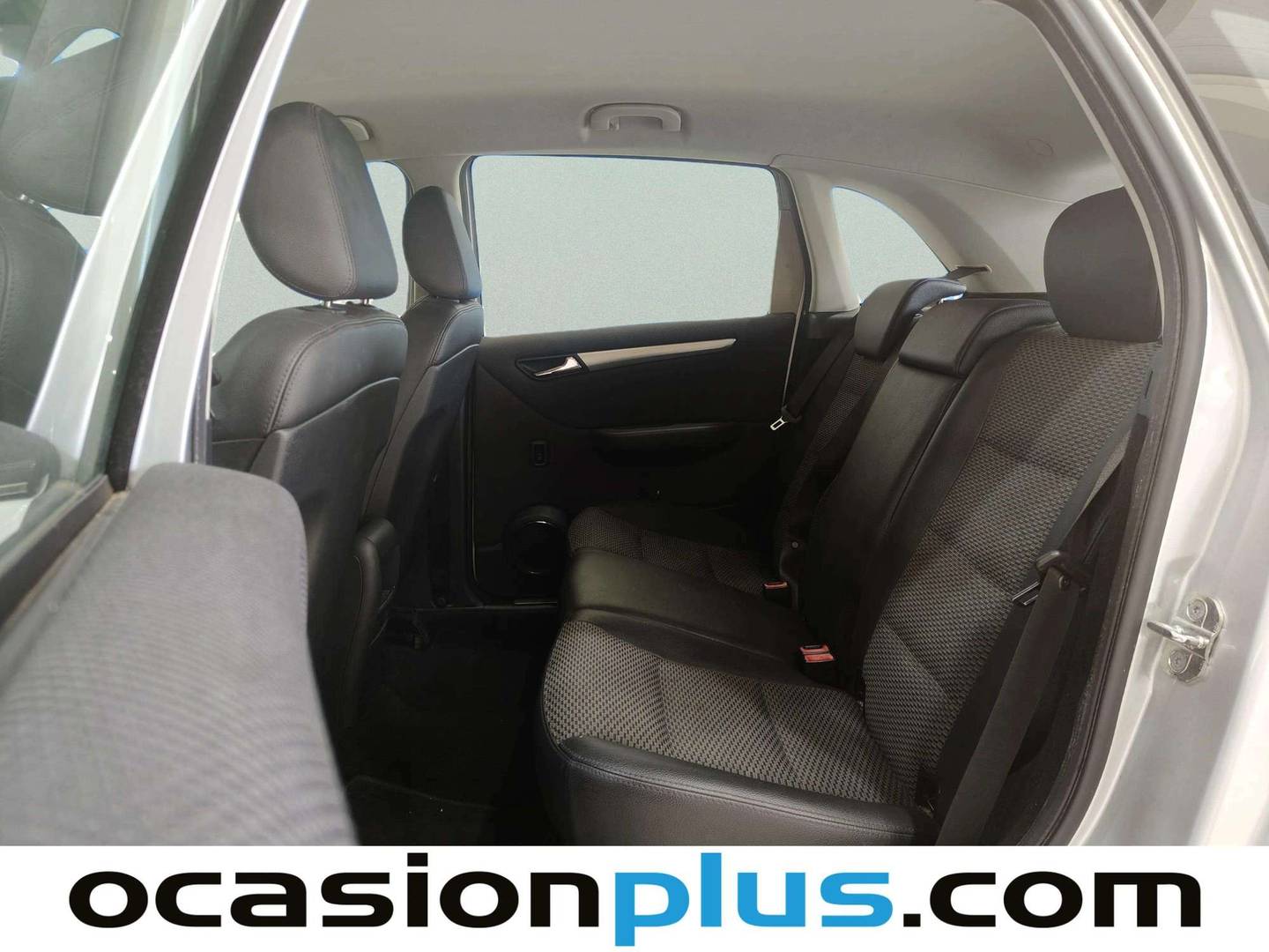 Foto asientos traseros Mercedes Clase B Mercedes Clase B 180 CDI (109 CV)