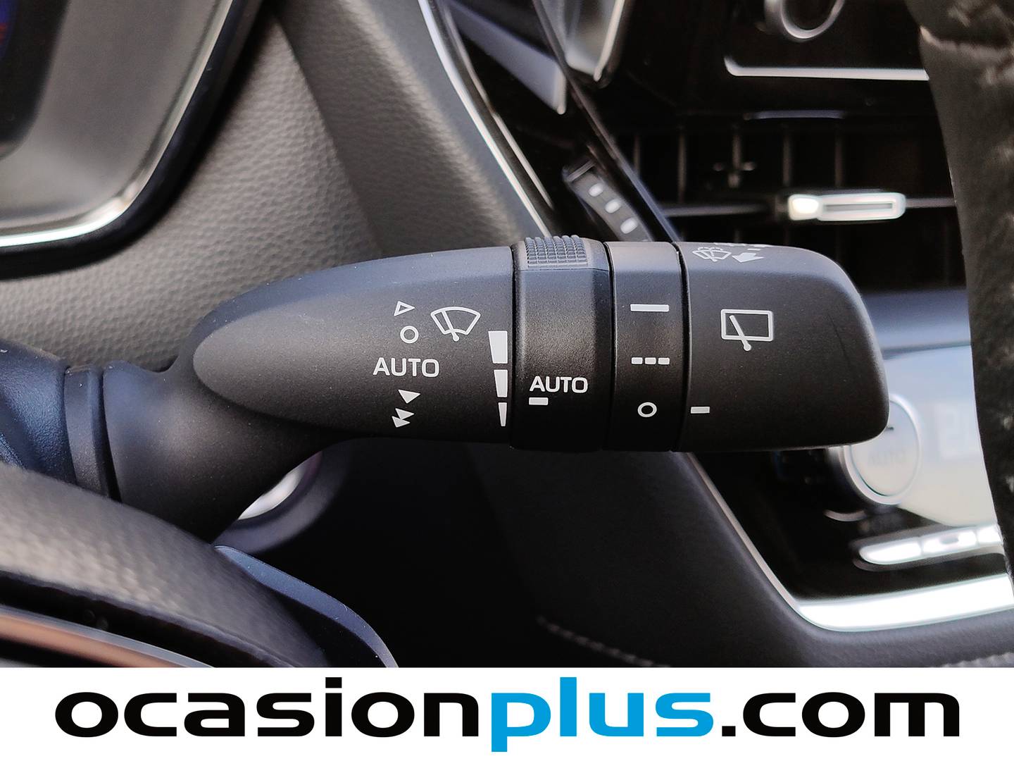 Foto Toyota Corolla Toyota Corolla Touring Sports 180H Style E-CVT (180 CV)