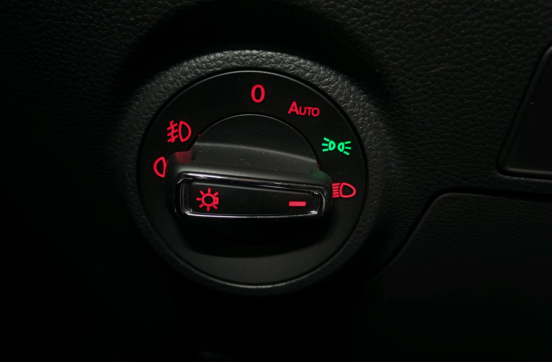 SEAT Arona 1.0 TSI Ecomotive FR - foto 30