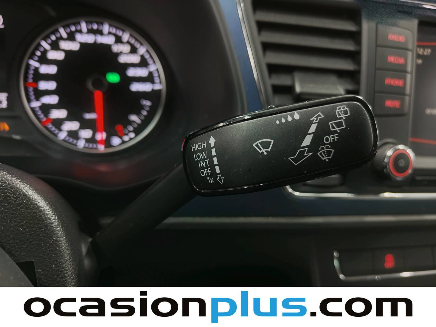 Foto Seat León SEAT León 1.6 TDI St&Sp Style Connect Plus DSG (110 CV)