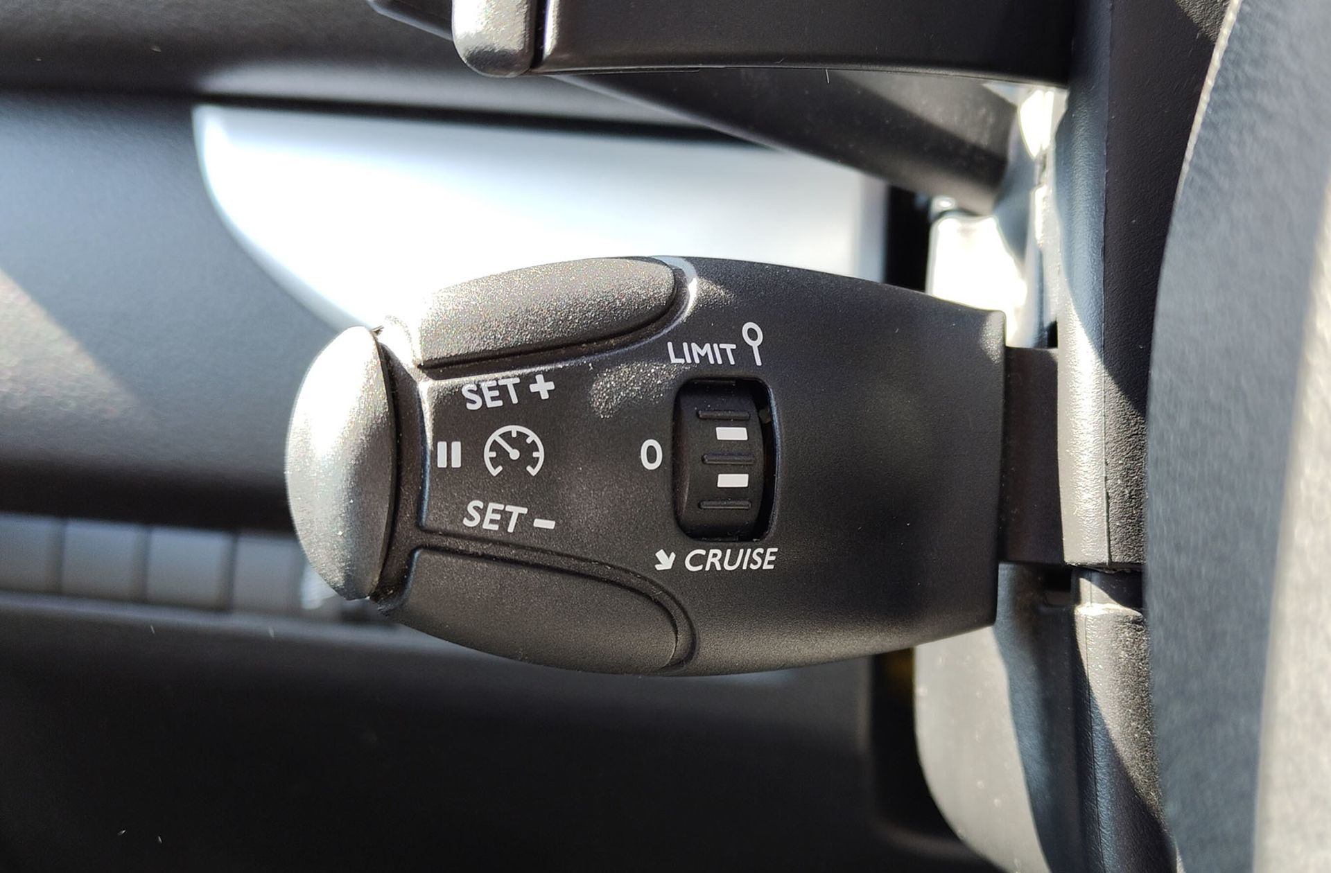 Peugeot Traveller 2.0 BlueHDi Long Business EAT8 9 plazas - foto 21