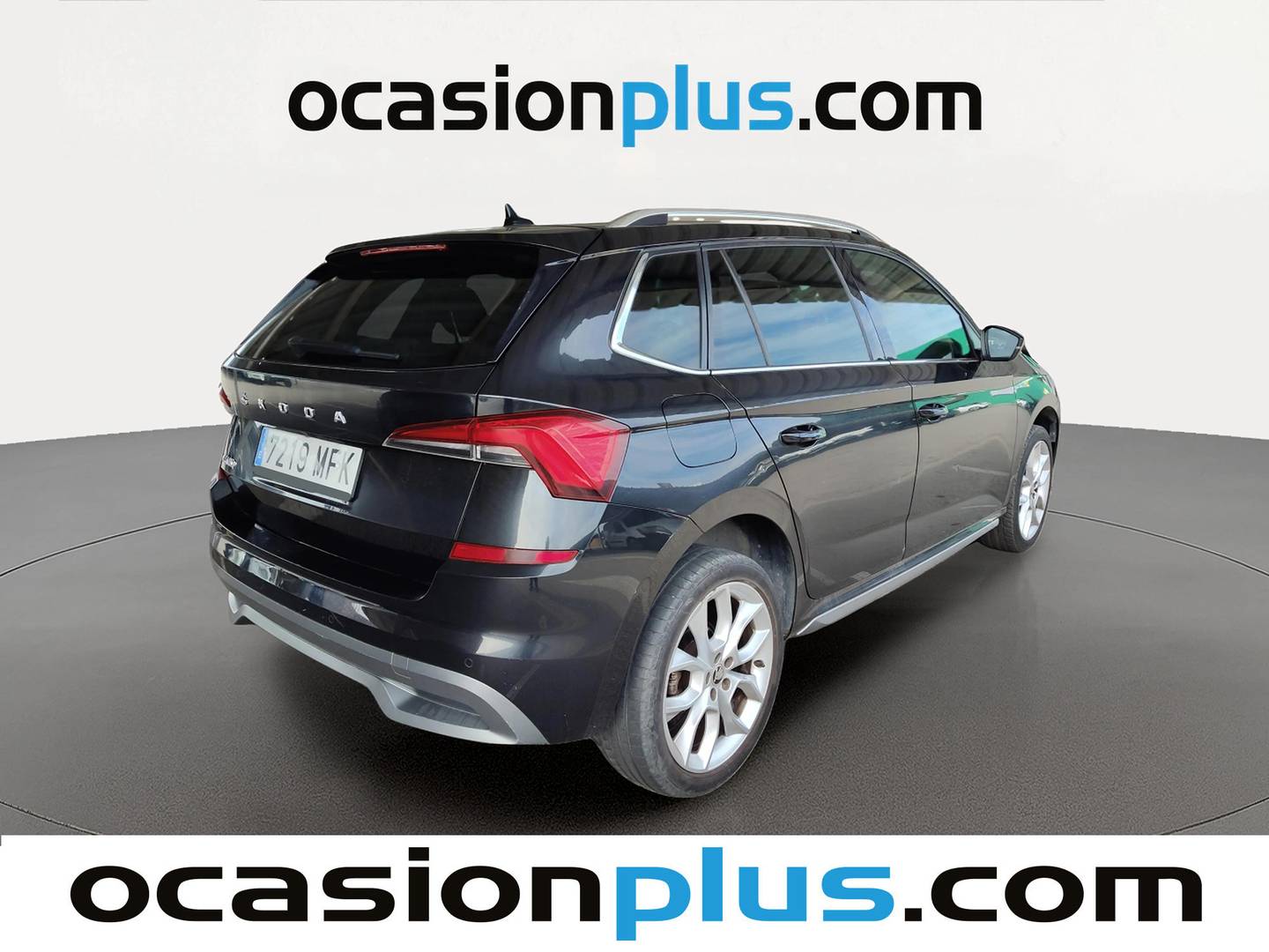 Foto trasera Skoda Kamiq Skoda Kamiq 1.0 TSI Style DSG (110 CV) derecha
