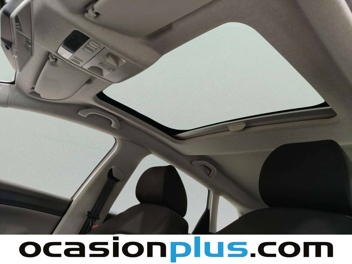 Extras y acabados del Seat Ibiza Seat Ibiza ST 1.6 TDI Style (105 CV)