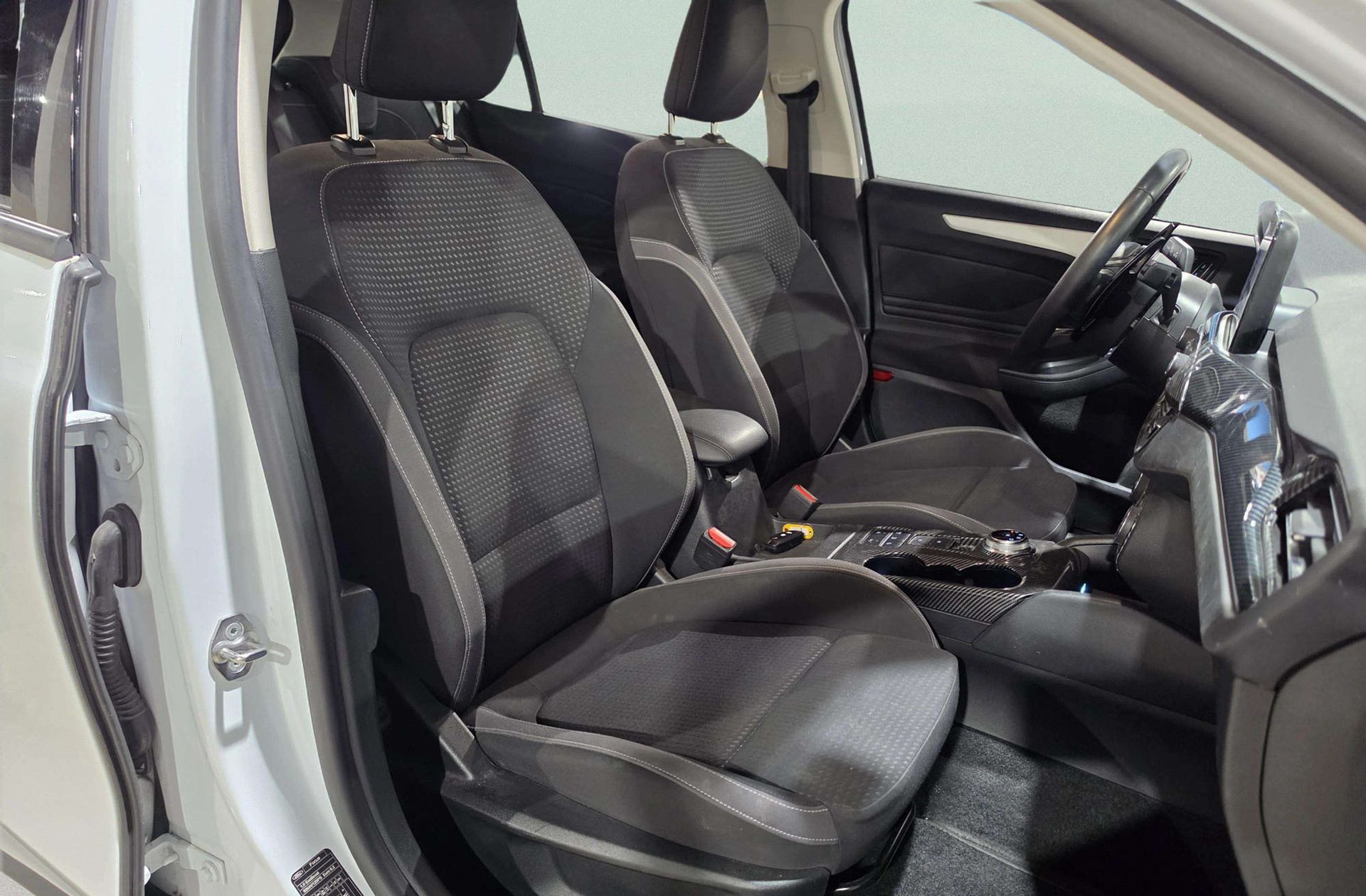 Ford Focus 1.0 EcoBoost Trend+ - foto 17