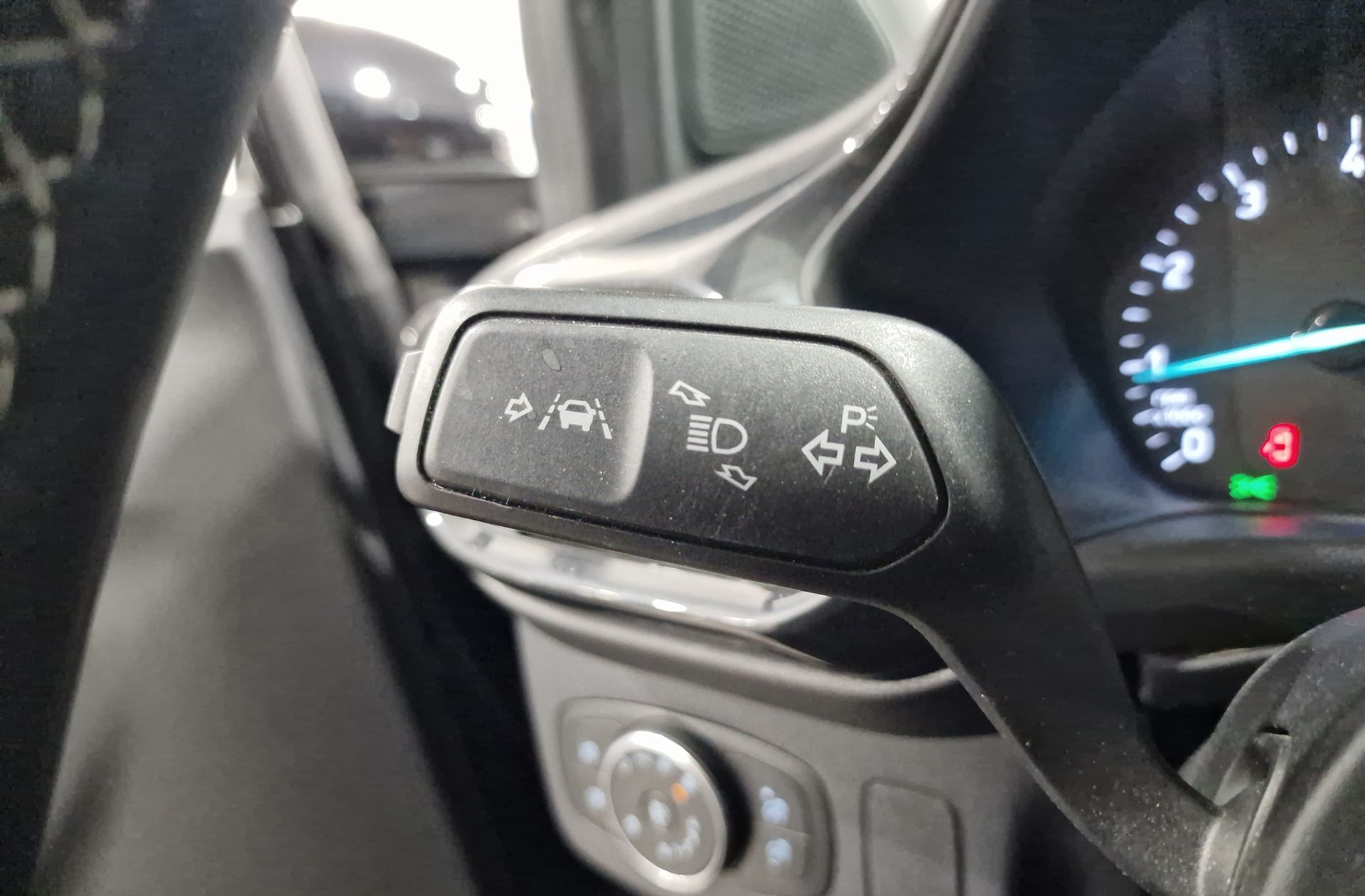 Ford Puma 1.0 EcoBoost MHEV Titanium Design - foto 26