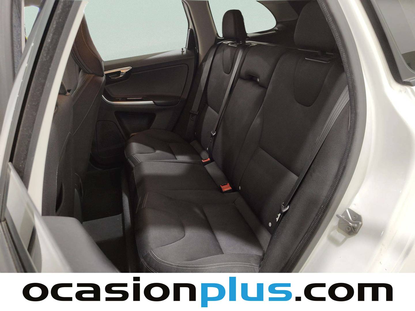 Foto asientos traseros Volvo XC60 Volvo XC60 D3 Kinetic (150 CV)