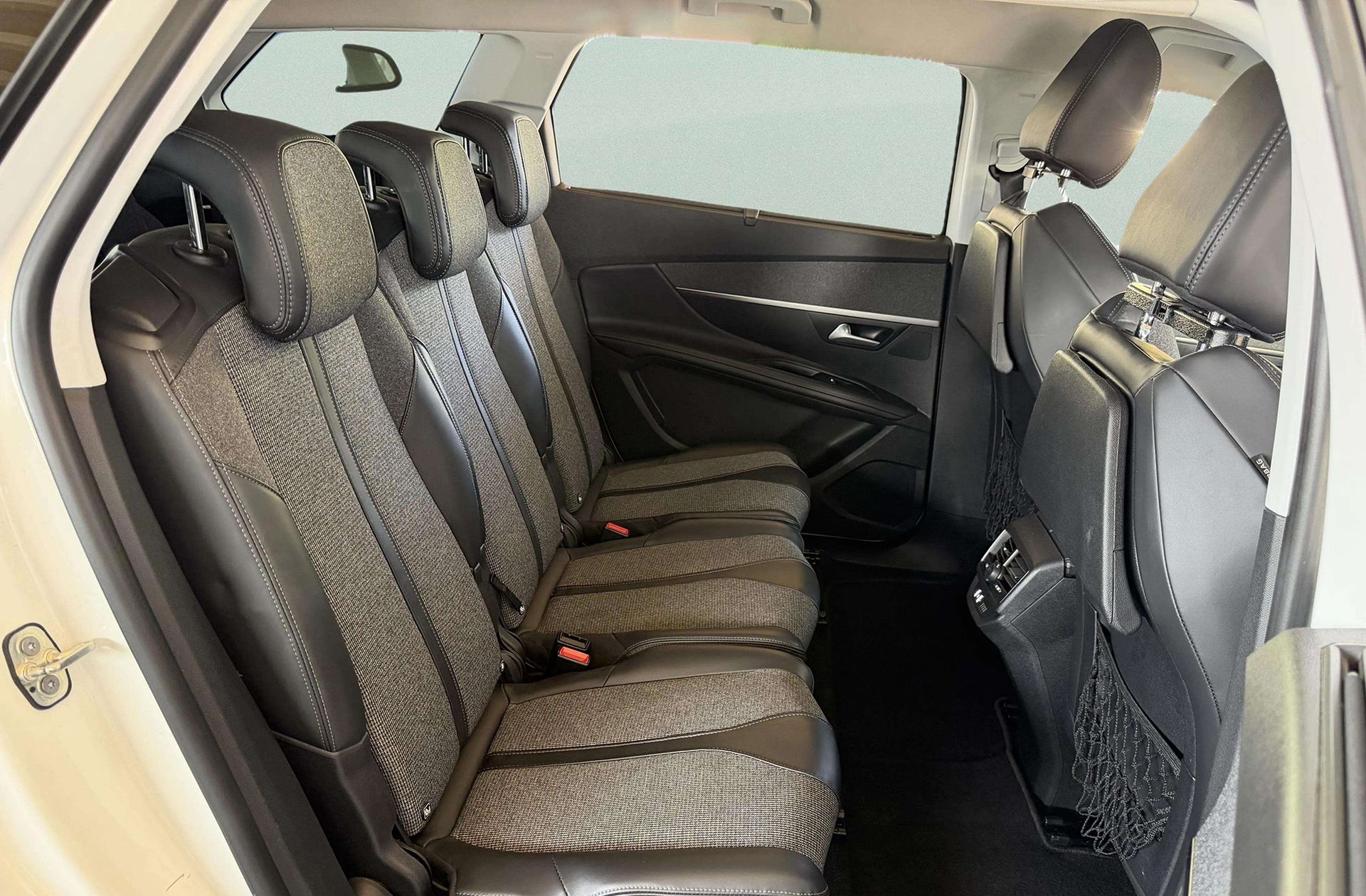 Peugeot 5008 PureTech 130 Allure 7 plazas - foto 19