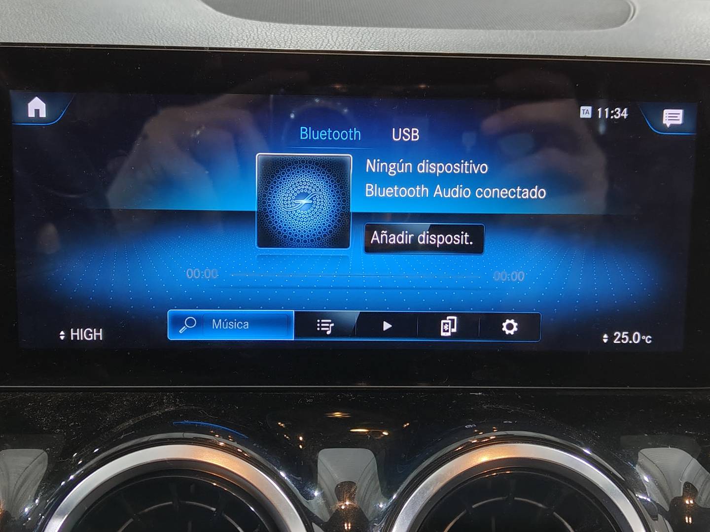 Foto Mercedes GLA Mercedes-Benz GLA 180 (136 CV) Pack AMG