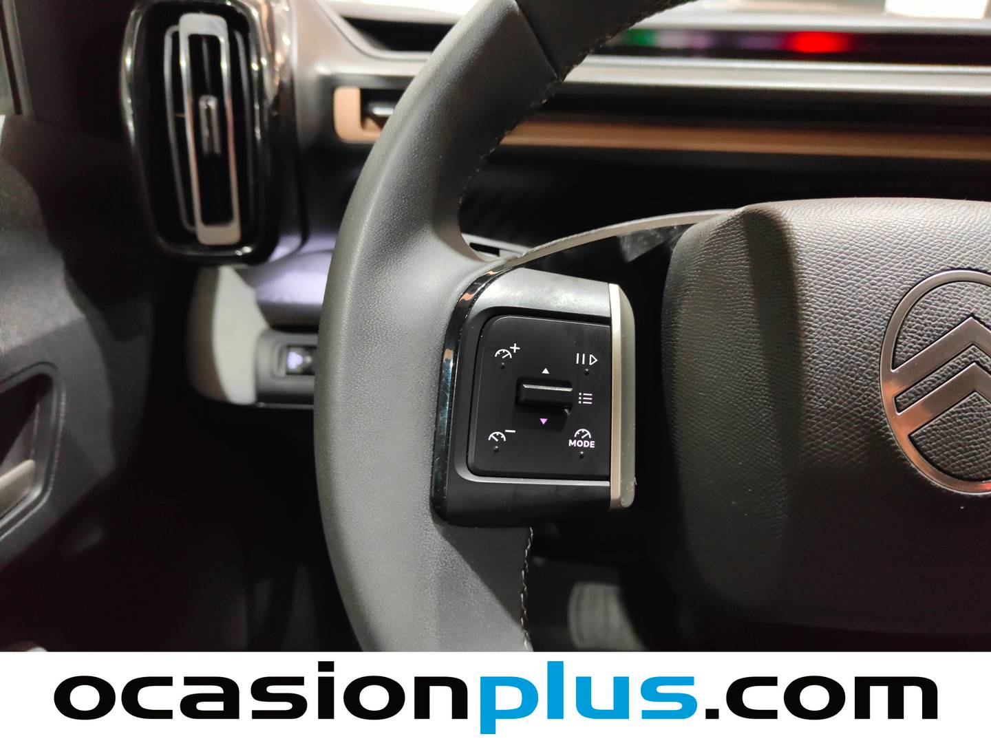 Citroën C3 Aircross Citroën C3 Aircross Hybrid 145 Plus e-DCS6 (145 CV) seminuevo
