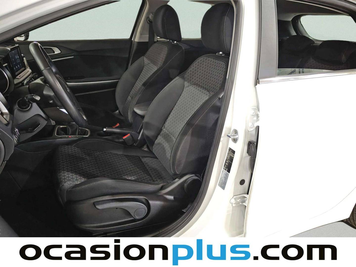 Foto asientos delanteros KIA Ceed Kia Ceed 1.0 T-GDi Drive (120 CV)