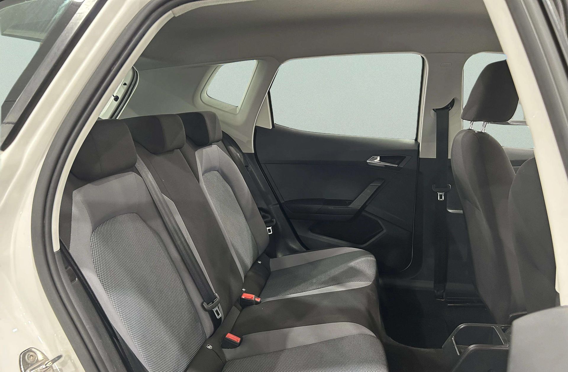 SEAT Arona 1.0 TSI Ecomotive Style - foto 16
