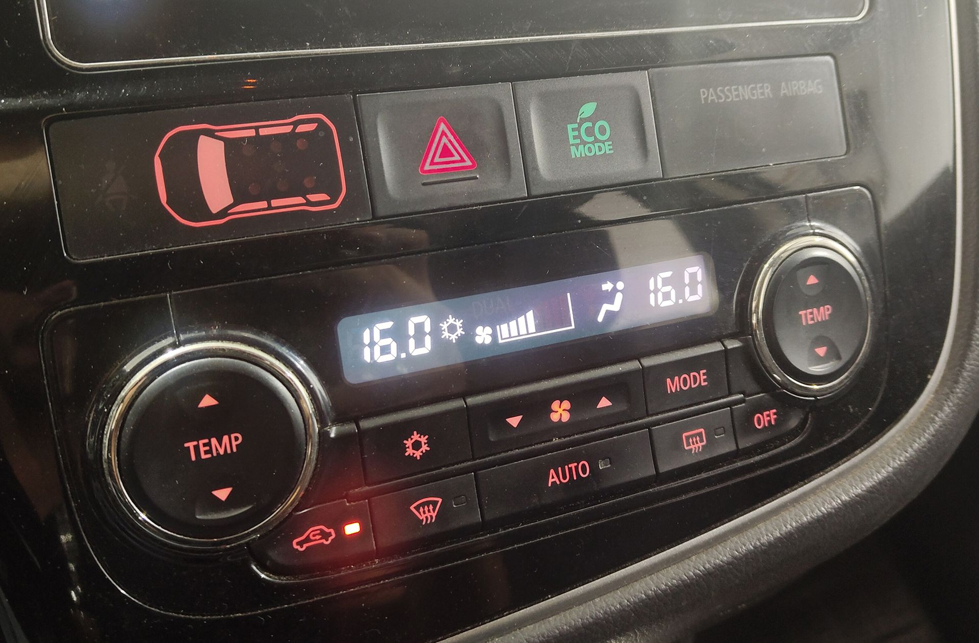 Mitsubishi Outlander 200 MPI Motion 2WD CVT - foto 30