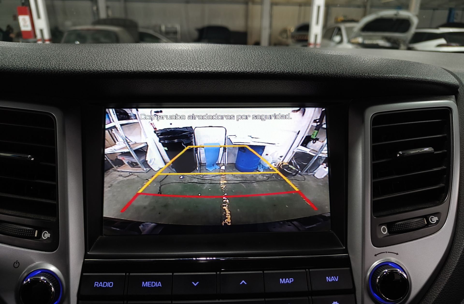 Hyundai Tucson 1.7 CRDi BlueDrive Tecno Sky 4x2 - foto 10