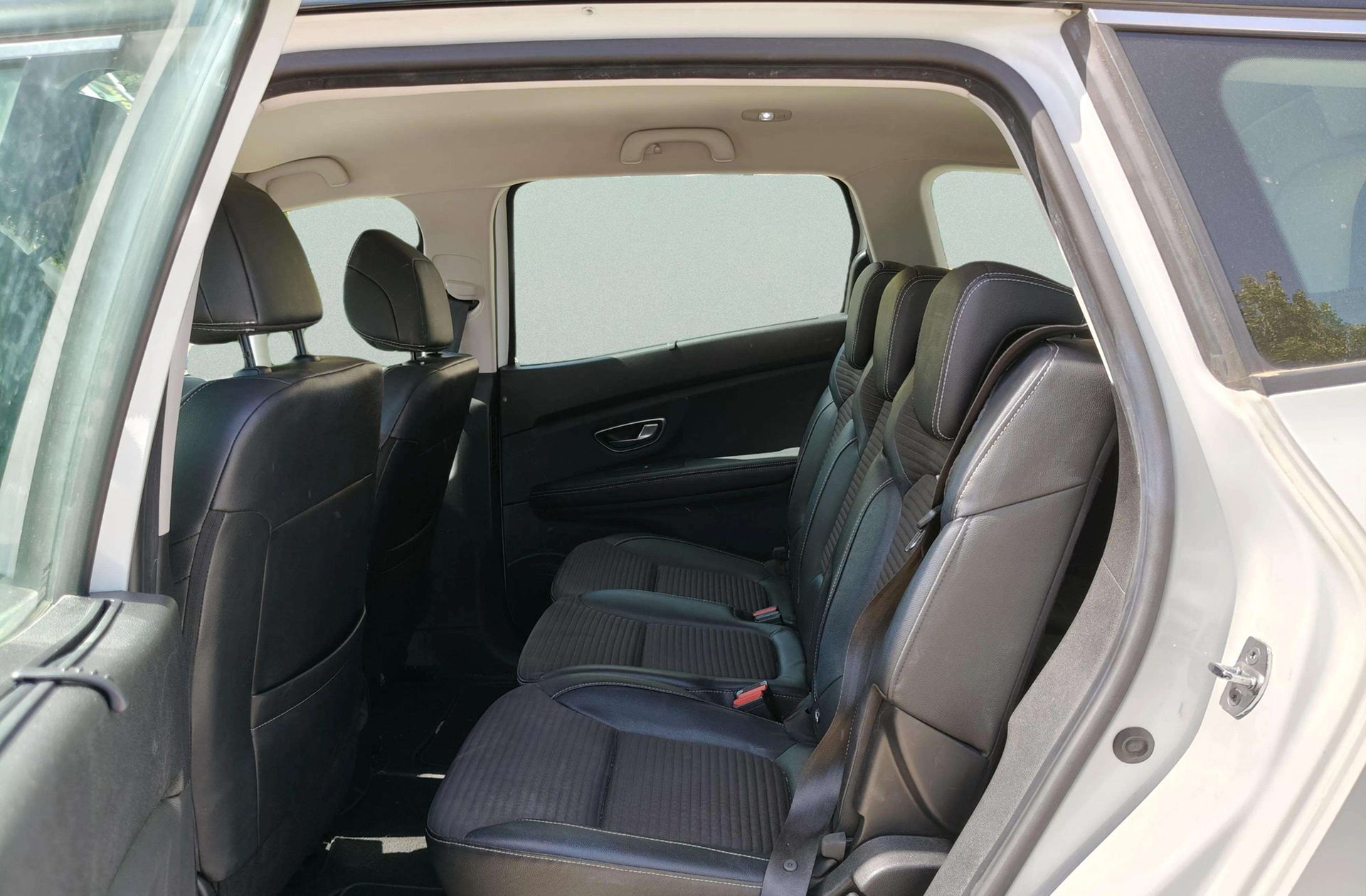 Renault Grand Scénic Zen TCe GPF 7 plazas - foto 16
