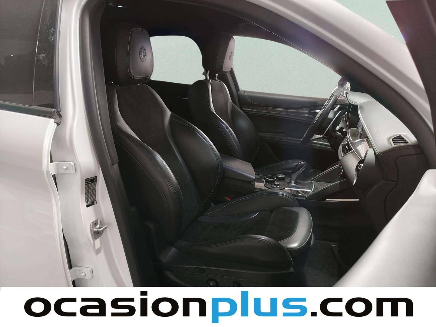 Alfa Romeo Stelvio Alfa Romeo Stelvio 2.9 Gasolina Quadrifoglio Q4 (510 CV) seminuevo