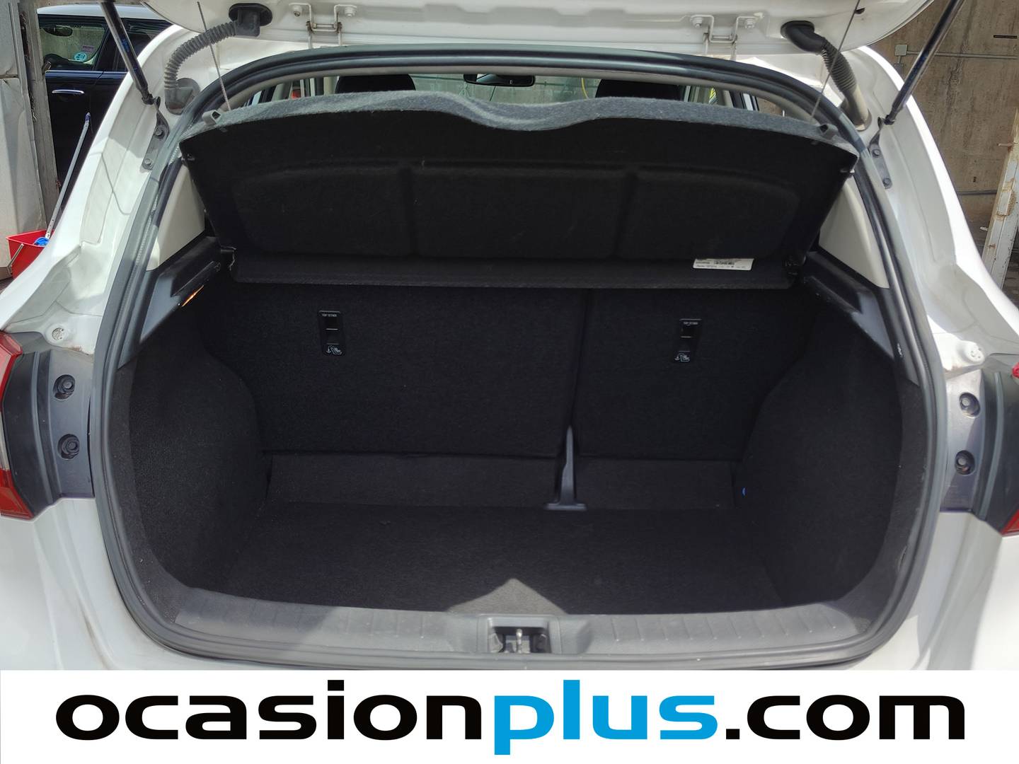 Foto asientos delanteros Nissan PULSAR Nissan Pulsar 1.5 dCi Acenta (110 CV)