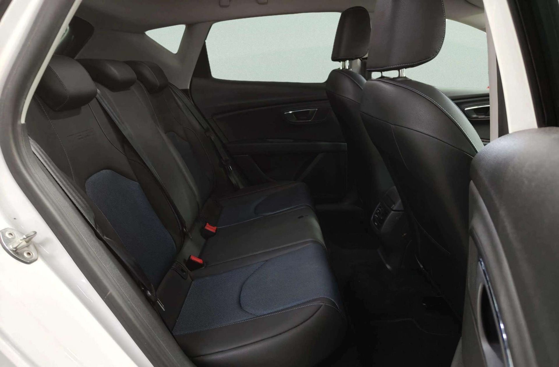 SEAT León 1.4 TSI ACT I-Tech DSG-7 - foto 15