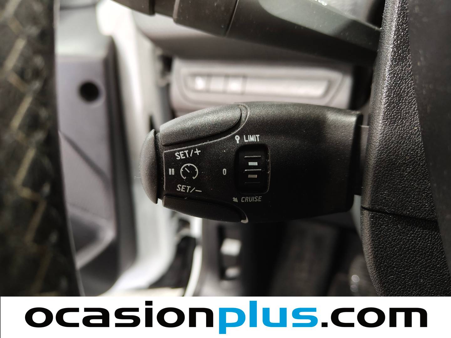 Foto Peugeot 2008 Peugeot 2008 BlueHDi 120 S&S Allure (120 CV)