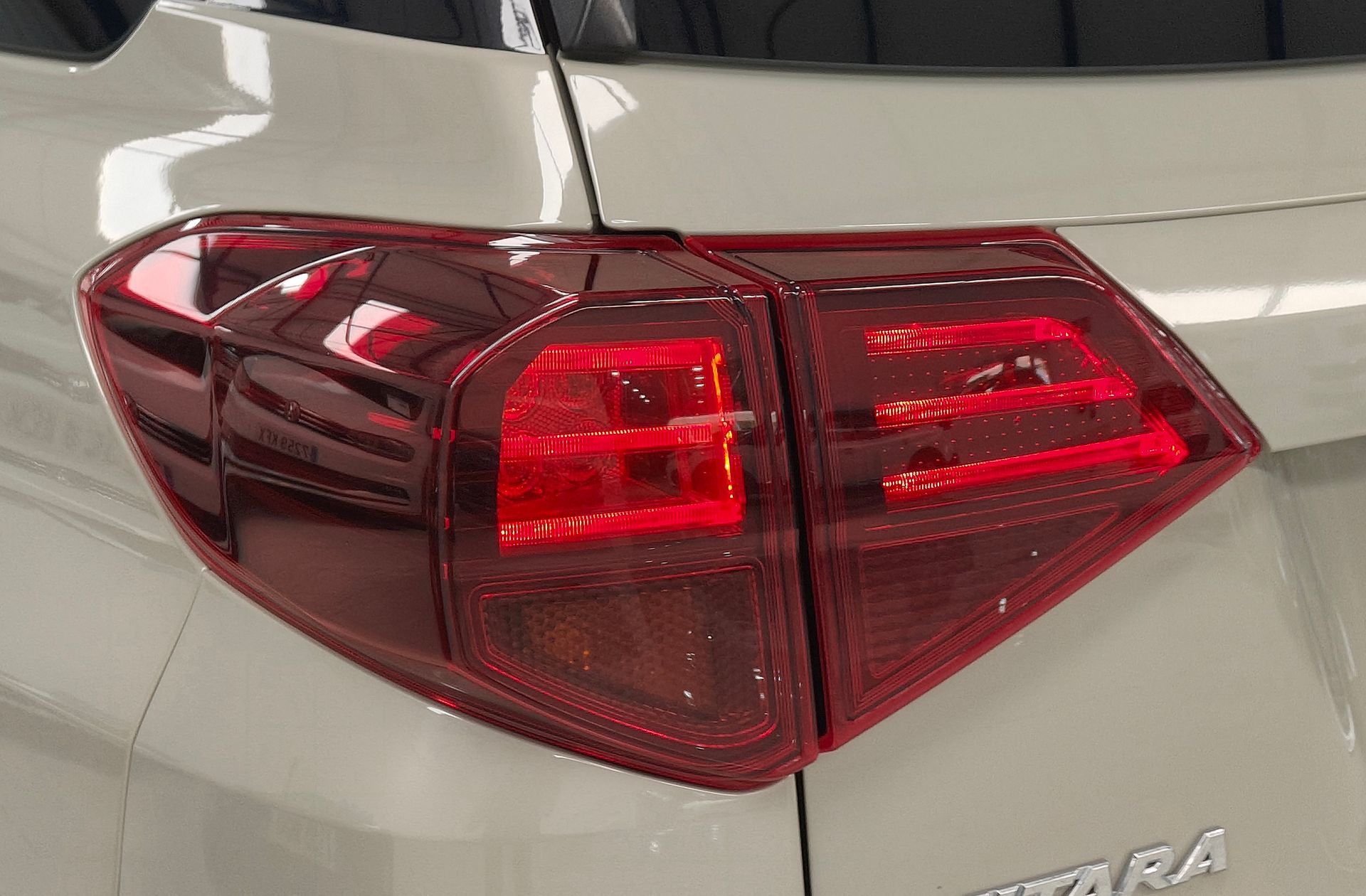 Suzuki Vitara 1.4 T Mild Hybrid S2 - foto 17