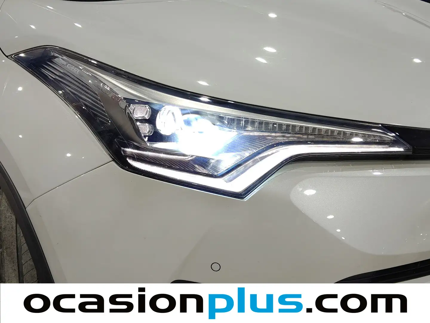 Foto Toyota C-HR Toyota C-HR 1.8 125H Style Plus (122 CV)