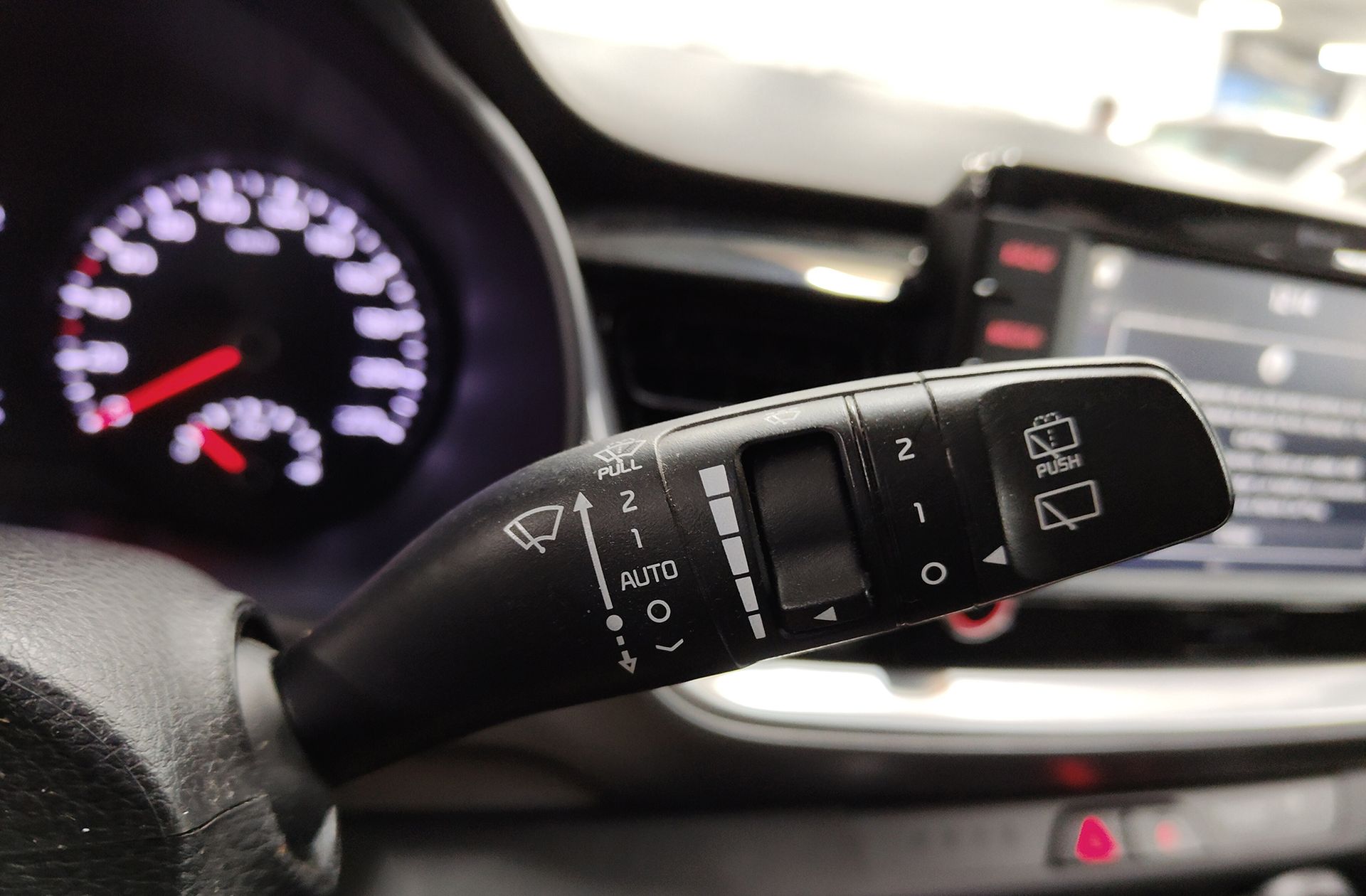 Kia Stonic 1.0 T-GDi Eco-Dynamic Drive - foto 28