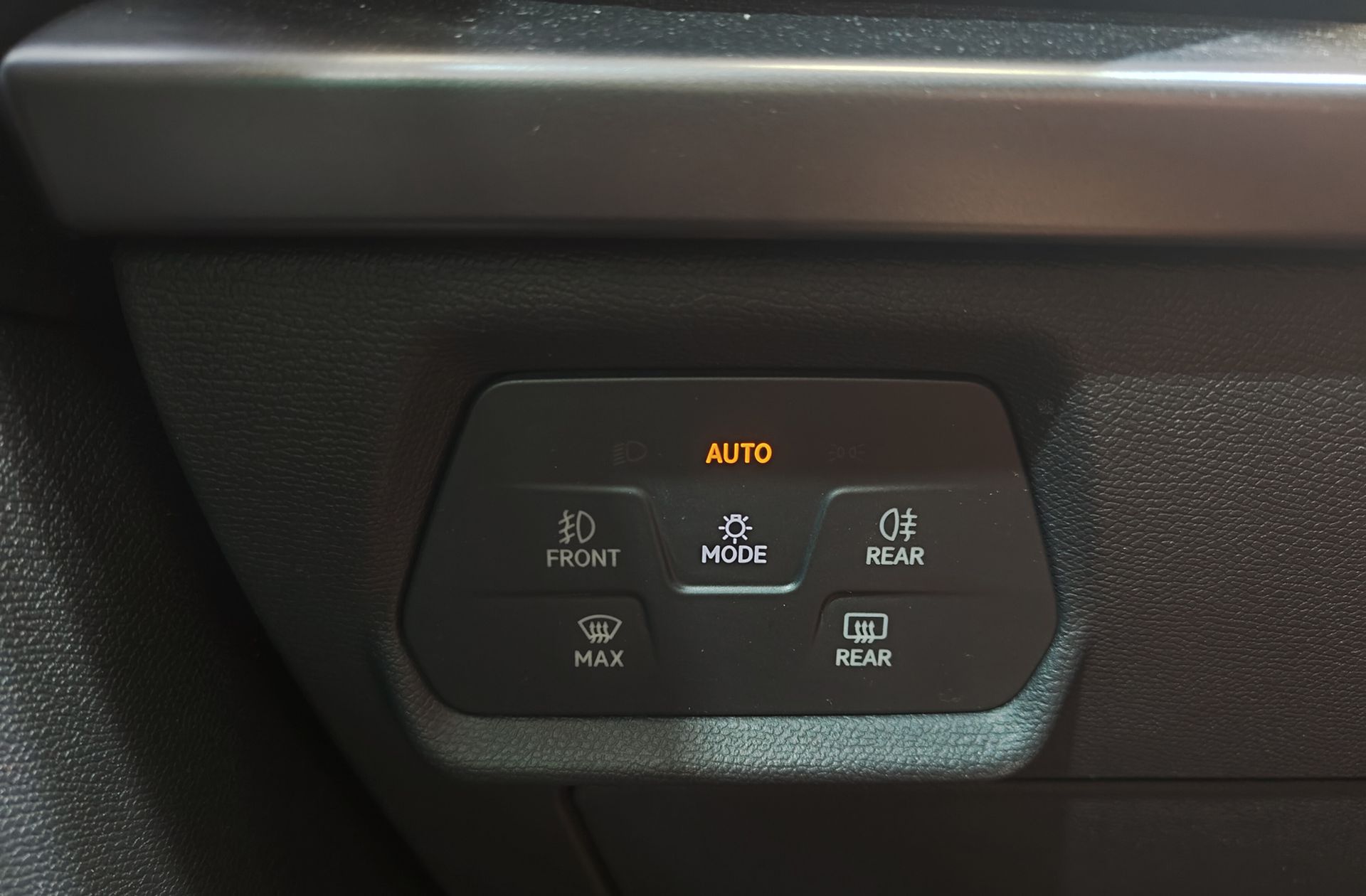 Cupra León Sportstourer 1.5 TSI - foto 24