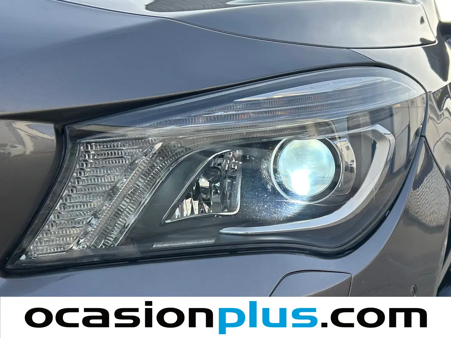 Foto Mercedes CLA Mercedes-Benz CLA Shooting Brake CLA 220 d Urban  (177 CV)